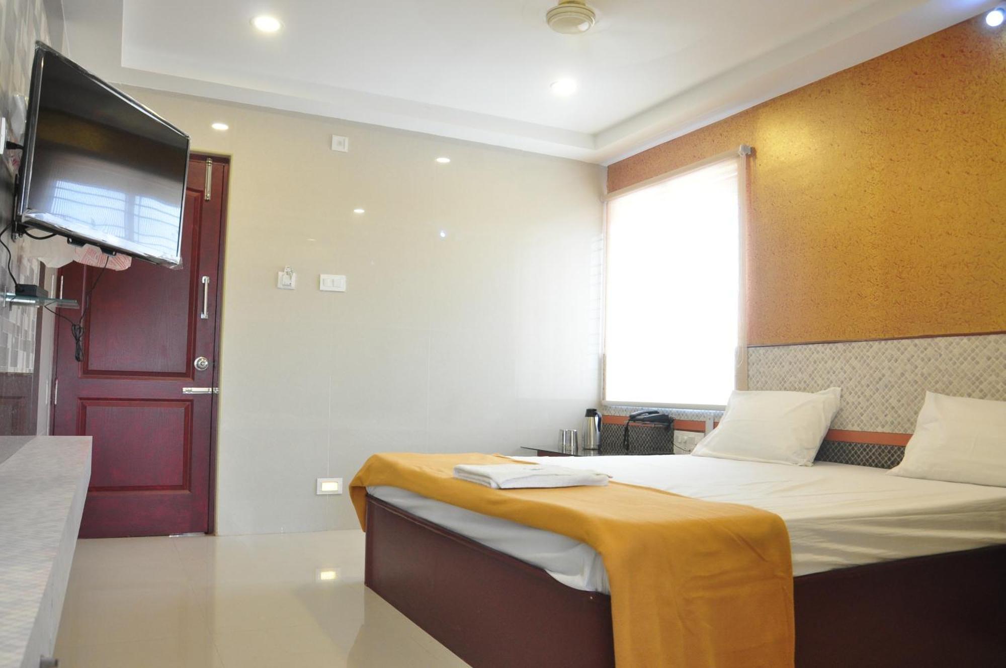 Ssr Hotel Srikalahasti Room photo