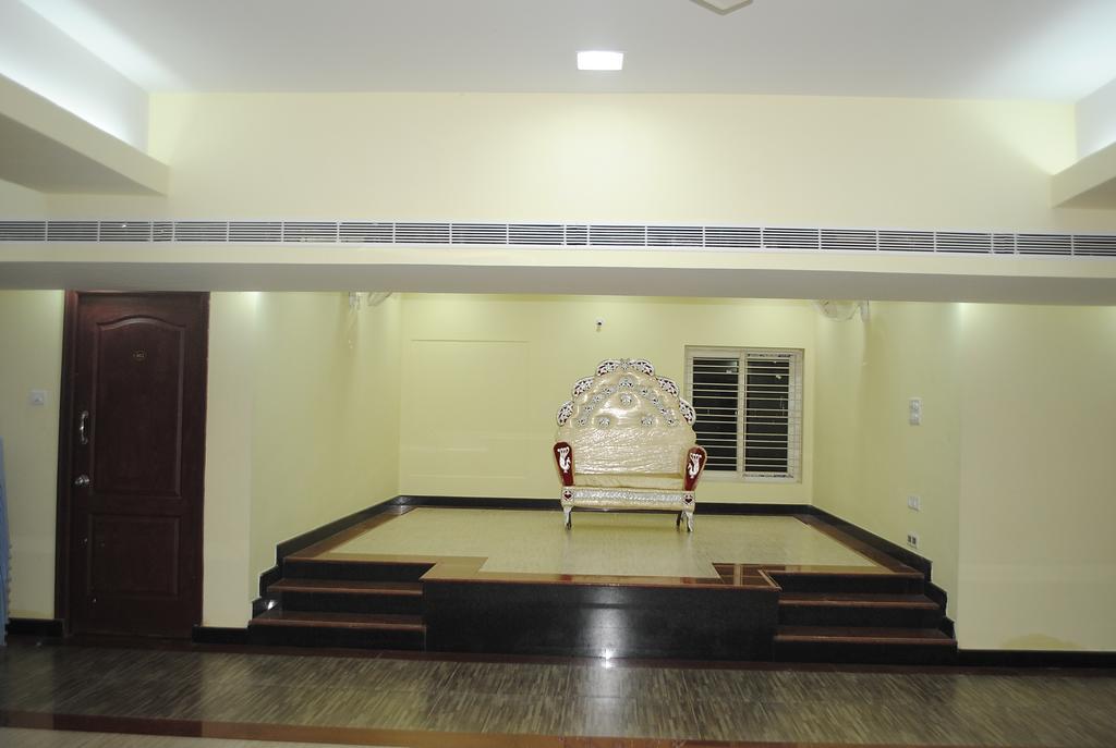 Ssr Hotel Srikalahasti Exterior photo