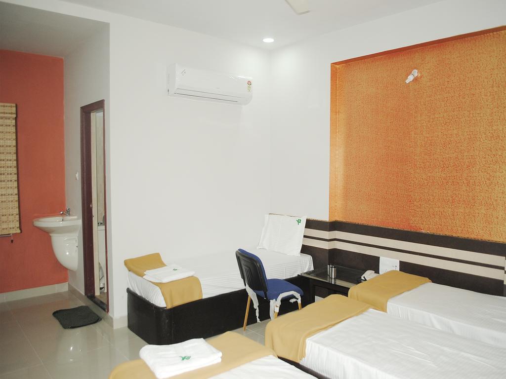 Ssr Hotel Srikalahasti Exterior photo
